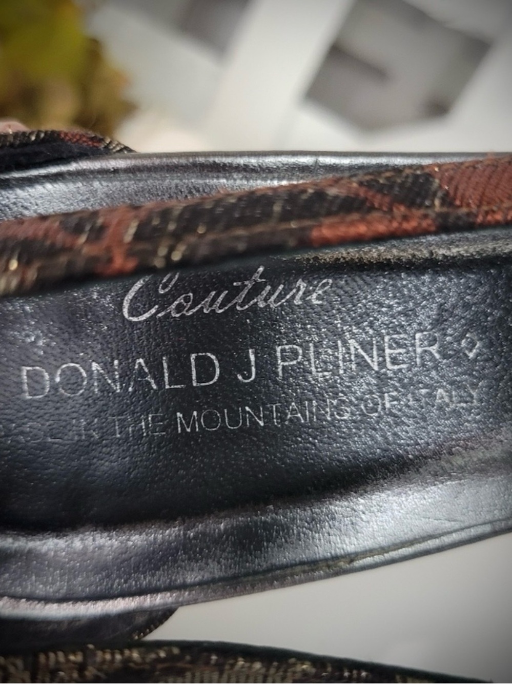 Couture Donald J. Pliner Coda Jacquard Tapestry Pointed-Toe Luxury Heels - Picture 2 of 6